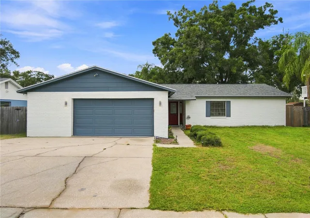 Single family home for sale at 4313 Foxglen Ln, TAMPA, FL 33624 | MLS# TB8541368