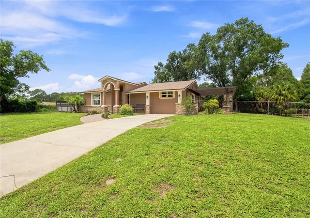 Photo 3 of Single family home for sale at 9020 Auburn Wy, Tampa, FL 33615 | MLS# TB8541370 | Listing updated on 2026-10-07