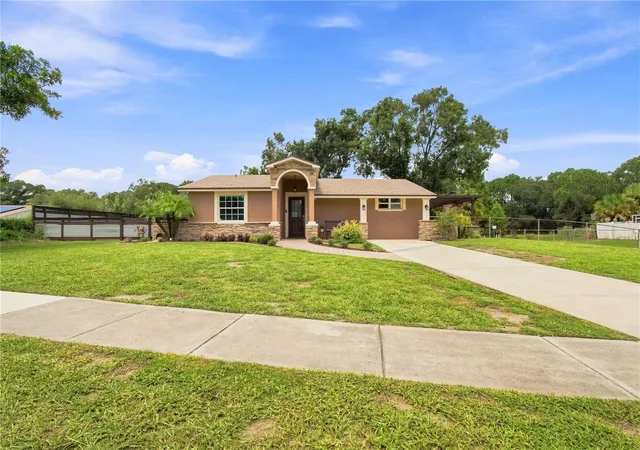 Photo 4 of Single family home for sale at 9020 Auburn Wy, Tampa, FL 33615 | MLS# TB8541370 | Listing updated on 2026-10-07