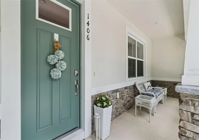 Photo 1 of Townhouse for sale at 1406 Blumberg Blvd, Winter Springs, FL 32708 | MLS# O6435732 | Listing updated on 2026-09-12