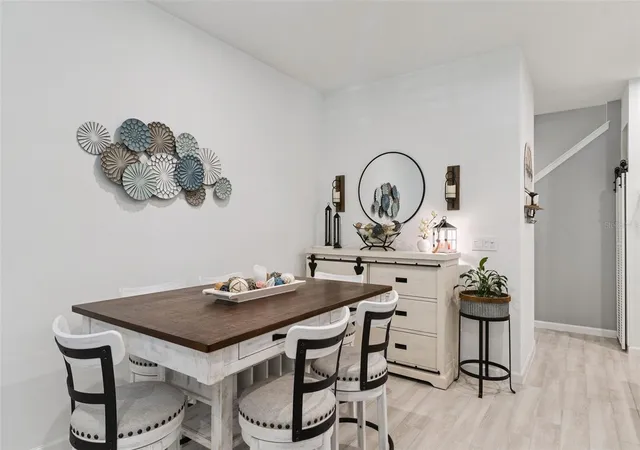 Photo 4 of Townhouse for sale at 1406 Blumberg Blvd, Winter Springs, FL 32708 | MLS# O6435732 | Listing updated on 2026-09-12