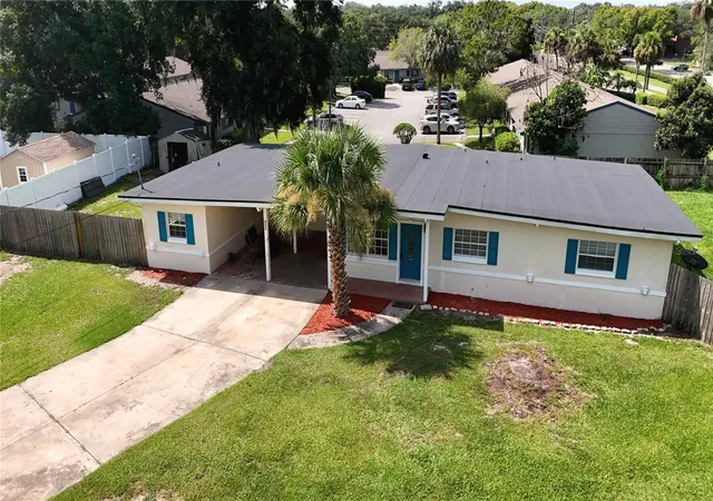 Photo 3 of Single family home for sale at 120 Kay Ln, Altamonte Springs, FL 32701 | MLS# O6435745 | Listing updated on 2026-09-13