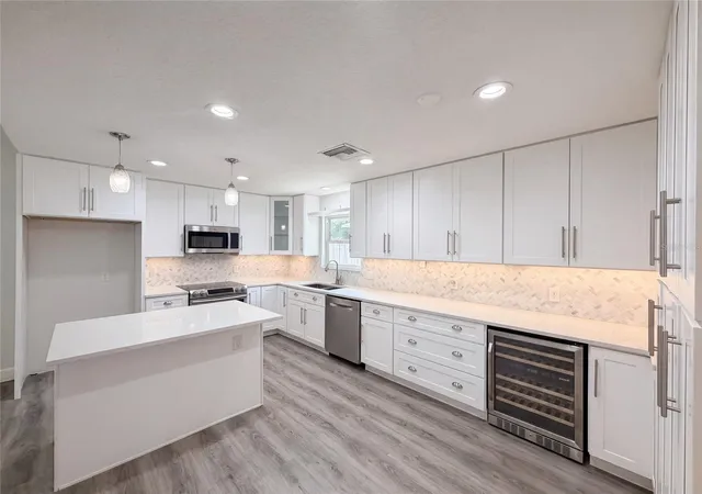 Photo 3 of Single family home for sale at 1340 Sassafras Ave, Altamonte Springs, FL 32714 | MLS# O6435751 | Listing updated on 2026-10-08