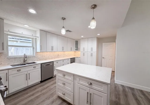 Photo 4 of Single family home for sale at 1340 Sassafras Ave, Altamonte Springs, FL 32714 | MLS# O6435751 | Listing updated on 2026-10-08