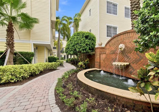 Townhouse for sale at 9801 Meadow Field Cir, TAMPA, FL 33626 | MLS# TB8541425