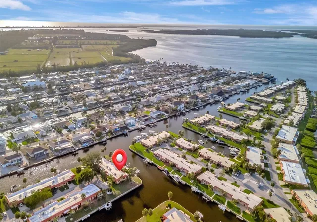 Photo 3 of Condo for sale at 4096 El Dorado Cvs, Bradenton, FL 34210 | MLS# A4703776 | Listing updated on 2026-09-26