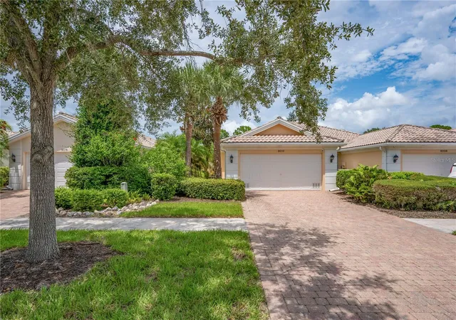 Photo 2 of Single family home for sale at 8012 Camminare Dr, Sarasota, FL 34238 | MLS# A4703777 | Listing updated on 2026-09-21