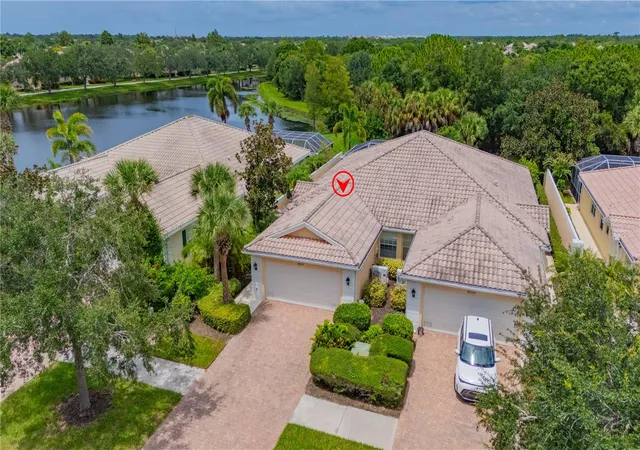 Photo 3 of Single family home for sale at 8012 Camminare Dr, Sarasota, FL 34238 | MLS# A4703777 | Listing updated on 2026-09-21