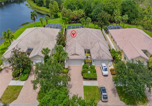 Photo 3 of House for sale at 8012 Camminare Dr, Sarasota, FL 34238 | MLS# A4703777 | Listing updated on 2026-09-21