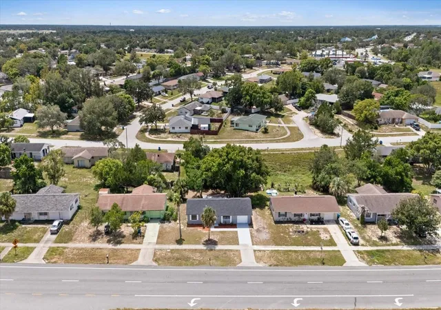 Photo 3 of Single family home for sale at 12390 Elgin Blvd, Spring Hill, FL 34609 | MLS# TB8541535 | Listing updated on 2026-10-20
