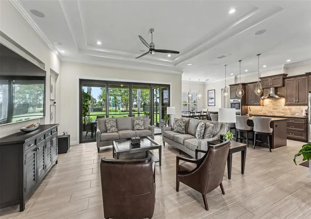 Photo 4 of Single family home for sale at 534 Blue Flag Dr, Auburndale, FL 33823 | MLS# L4964505 | Listing updated on 2026-10-04
