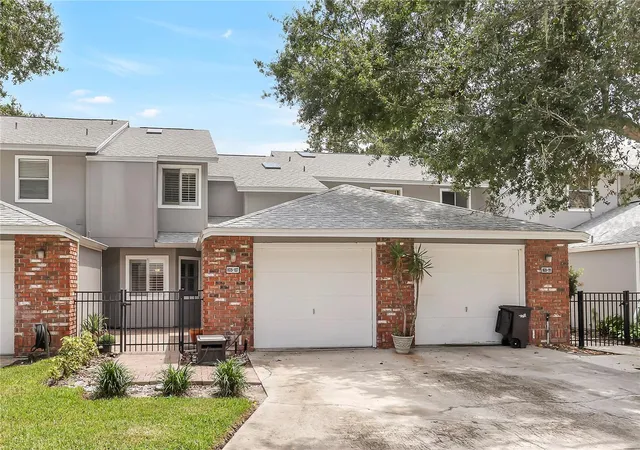 Photo 1 of Condo for sale at 605 Chestnut Oak Cir #107, Altamonte Springs, FL 32701 | MLS# O6435932 | Listing updated on 2026-10-07
