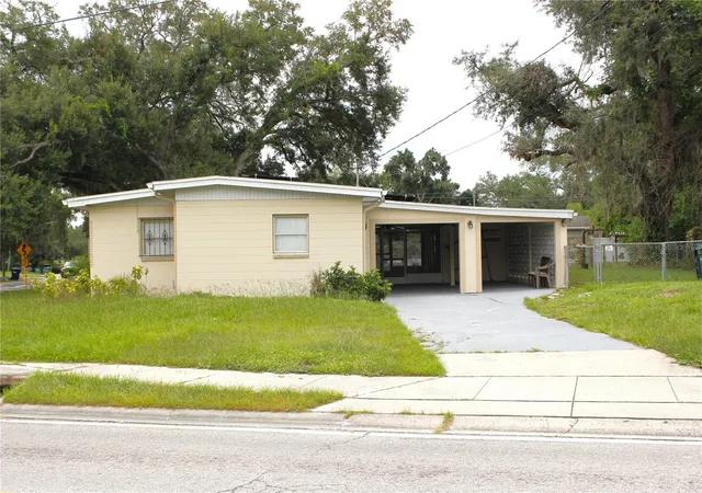 Photo 3 of Single family home for sale at 3201 River Grove Dr, Tampa, FL 33610 | MLS# TB8541674 | Listing updated on 2026-10-02