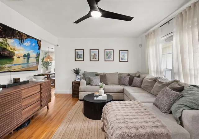 Photo 4 of Single family home for sale at 2126 Albert Lee Pkwy, Winter Park, FL 32789 | MLS# O6435973 | Listing updated on 2026-10-07