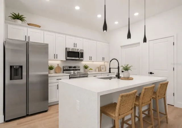 Photo 4 of Single family home for sale at 8636 Sun N Lake Blvd, Sebring, FL 33872 | MLS# O6436100 | Listing updated on 2026-09-15