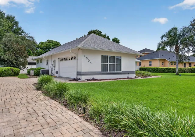 Photo 2 of Sale Pending at 1004 Staggerbush Pl, New Smyrna Beach, FL 32168 | MLS# NS1089081 | Listing updated on 2026-10-05