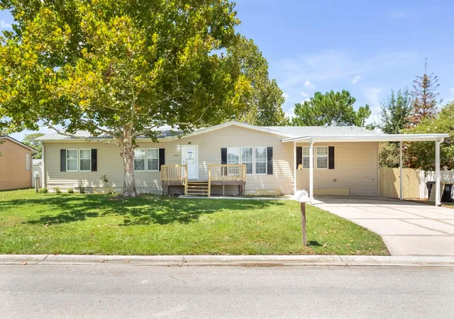 Photo 1 of Manufactured home for sale at 8336 Chance Dr, Lakeland, FL 33809 | MLS# W7888859 | Listing updated on 2026-09-25