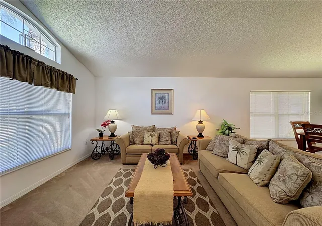 Photo 4 of Single family home for sale at 2817 Kokomo Loop, Haines City, FL 33844 | MLS# S5156215 | Listing updated on 2026-10-01