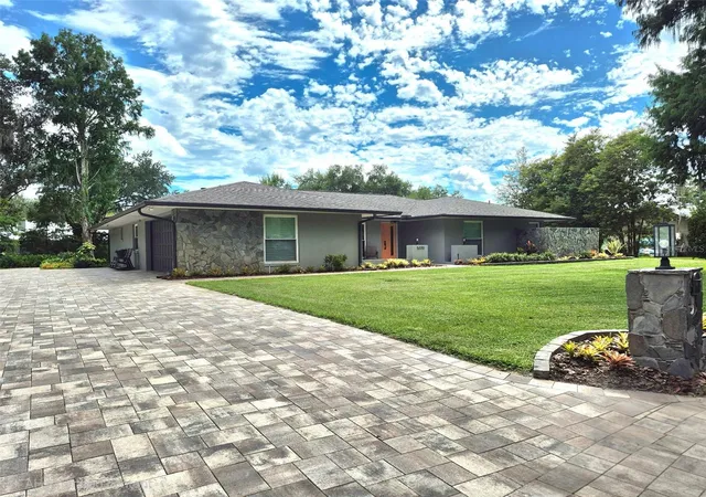 Photo 1 of Single family home for sale at 5370 Whispering Pine Cir, St Cloud, FL 34771 | MLS# O6436258 | Listing updated on 2026-09-22