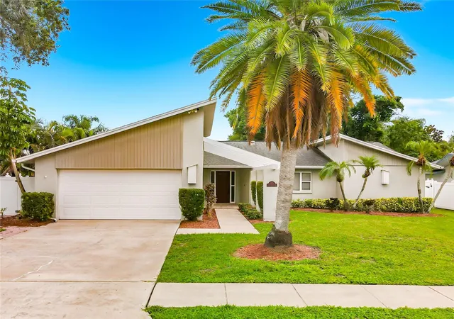 Photo 1 of Single family home for sale at 1855 Del Robles Ter, Clearwater, FL 33764 | MLS# TB8542152 | Listing updated on 2026-10-08