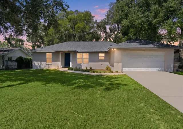 Photo 1 of Single family home for sale at 36127 Pine Tree St, Fruitland Park, FL 34731 | MLS# G5116924 | Listing updated on 2026-09-28