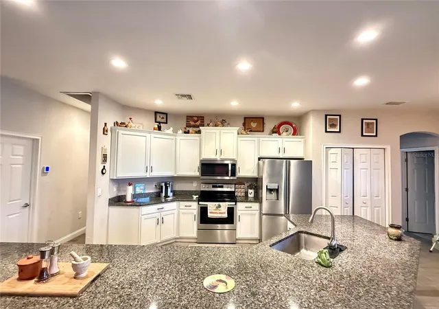 Photo 4 of Single family home for sale at 3339 Pearly Dr, Lakeland, FL 33812 | MLS# O6436342 | Listing updated on 2026-09-28