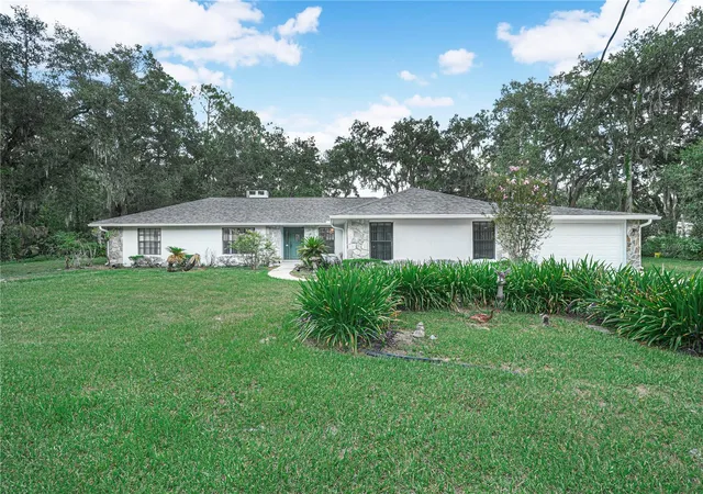 Photo 1 of Single family home for sale at 6050 Lunn Rd, Lakeland, FL 33811 | MLS# L4964530 | Listing updated on 2026-10-15