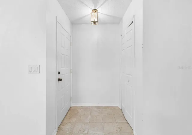Photo 4 of Single family home for sale at 1001 Ardmore Wy, Sun City Center, FL 33573 | MLS# TB8542224 | Listing updated on 2026-09-08