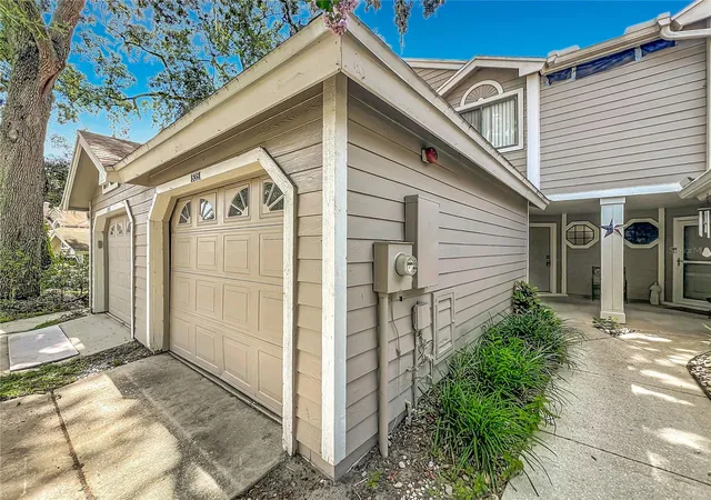 Photo 4 of Townhouse for sale at 635 Northbridge Dr, Altamonte Springs, FL 32714 | MLS# O6436439 | Listing updated on 2026-09-15
