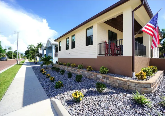 Photo 3 of Single family home for sale at 301 Goldstein St, Punta Gorda, FL 33950 | MLS# C7529965 | Listing updated on 2026-10-06