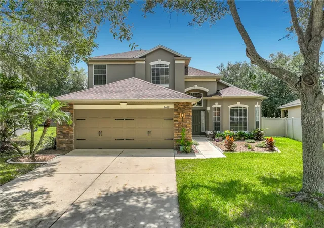 Photo 1 of Single family home for sale at 9038 Vickroy Ter, Oviedo, FL 32765 | MLS# O6436448 | Listing updated on 2026-09-25