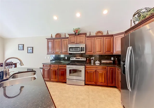Photo 3 of Single family home for sale at 9038 Vickroy Ter, Oviedo, FL 32765 | MLS# O6436448 | Listing updated on 2026-09-25