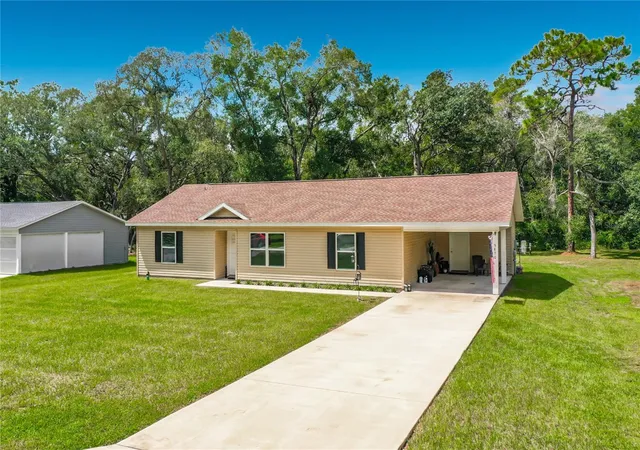 Photo 2 of Single family home for sale at 5870 Se 171st Court, Ocklawaha, FL 32179 | MLS# G5116945 | Listing updated on 2026-09-11