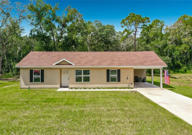 Photo 3 of Single family home for sale at 5870 Se 171st Court, Ocklawaha, FL 32179 | MLS# G5116945 | Listing updated on 2026-09-11