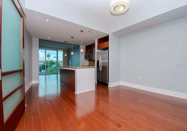 Photo 2 of Condo for sale at 912 Channelside Dr #2311, Tampa, FL 33602 | MLS# TB8542319 | Listing updated on 2026-09-12