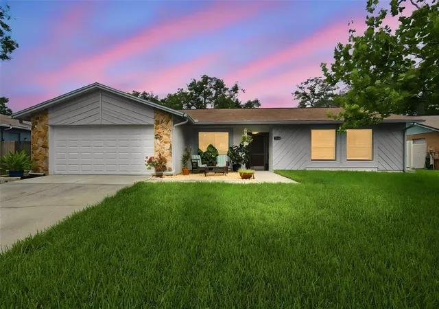 Photo 2 of Single family home for sale at 3721 Sand Pebble Dr, Valrico, FL 33596 | MLS# TB8542330 | Listing updated on 2026-10-03