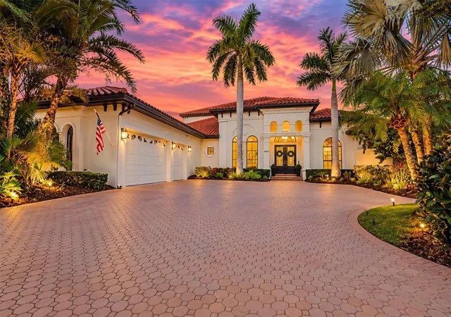 Photo 3 of Single family home for sale at 6809 Belmont Ct, Lakewood Ranch, FL 34202 | MLS# A4704028 | Listing updated on 2026-09-15