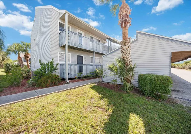 Photo 1 of Condo for sale at 259 Fenwick Dr #40, Venice, FL 34285 | MLS# A4704031 | Listing updated on 2026-09-11