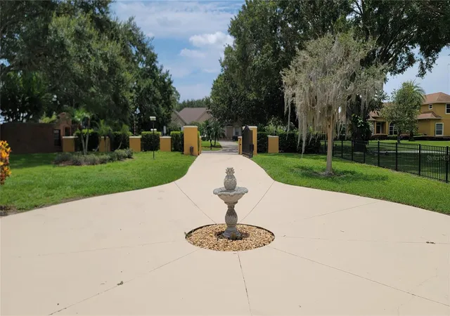 Photo 2 of Single family home for sale at 13503 Lake Cawood Dr, Windermere, FL 34786 | MLS# TB8542423 | Listing updated on 2026-09-10