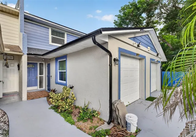 Multi family home for sale at 557 Verbena Ct, ORLANDO, FL 32807 | MLS# O6436605