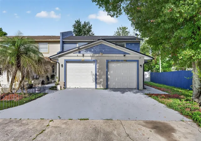 Photo 2 of Multi family home for sale at 557 Verbena Ct, Orlando, FL 32807 | MLS# O6436605 | Listing updated on 2026-09-10