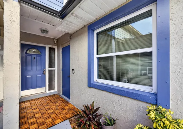 Photo 3 of Multi family home for sale at 557 Verbena Ct, Orlando, FL 32807 | MLS# O6436605 | Listing updated on 2026-09-10