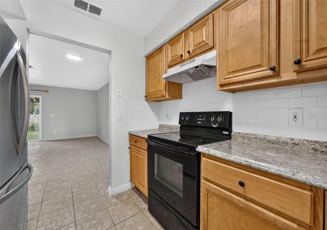 Photo 4 of House for sale at 557 Verbena Ct, Orlando, FL 32807 | MLS# O6436605 | Listing updated on 2026-10-09