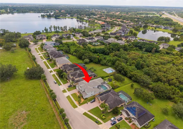 Photo 3 of Single family home for sale at 1720 Lake Roberts Landing Dr, Winter Garden, FL 34787 | MLS# O6436608 | Listing updated on 2026-09-11