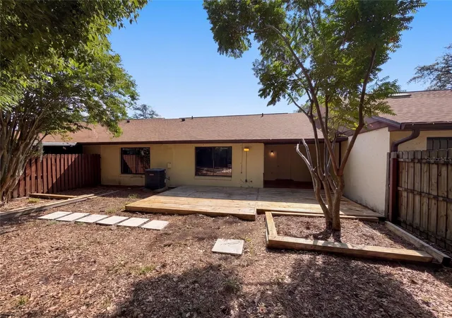 Photo 4 of Townhouse for sale at 190 Pine Knoll Ct, Casselberry, FL 32707 | MLS# O6436641 | Listing updated on 2026-09-25