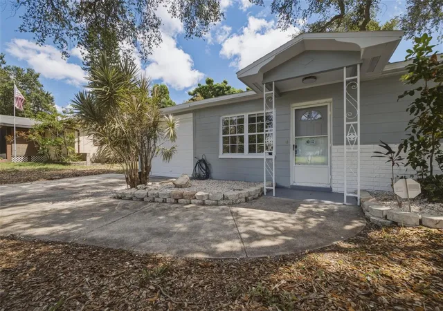 Photo 3 of Single family home for sale at 5392 44th Ave N, St Petersburg, FL 33709 | MLS# TB8542524 | Listing updated on 2026-10-08