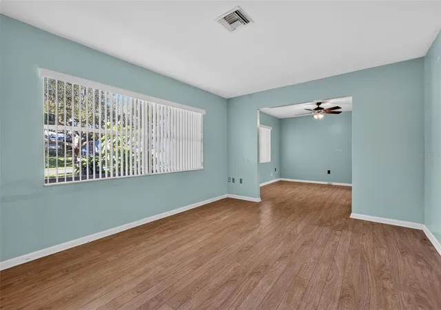 Photo 3 of Single family home for sale at 5 Hermosa Dr, Eustis, FL 32726 | MLS# G5116979 | Listing updated on 2026-09-15