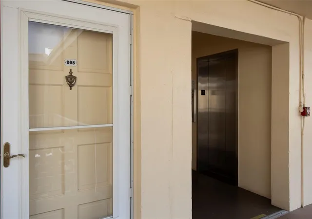 Photo 3 of Condo for sale at 1200 N Shore Dr Ne #208, St Petersburg, FL 33701 | MLS# TB8542570 | Listing updated on 2026-10-25