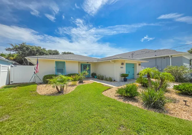 Photo 2 of Single family home for sale at 2617 S Daytona Ave, Flagler Beach, FL 32136 | MLS# FC320985 | Listing updated on 2026-09-26