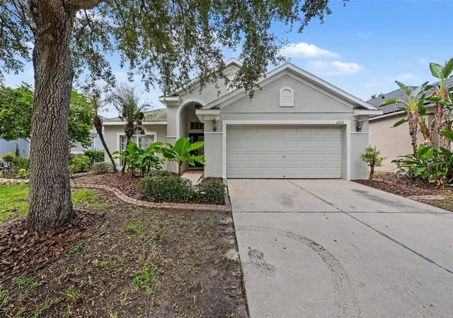 Photo 1 of Single family home for sale at 16312 Bridgecrossing Dr, Lithia, FL 33547 | MLS# O6436695 | Listing updated on 2026-10-06